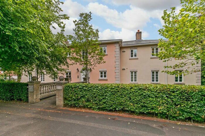 1 Bedroom Flat To Rent In Chilbolton Avenue, Winchester, SO22