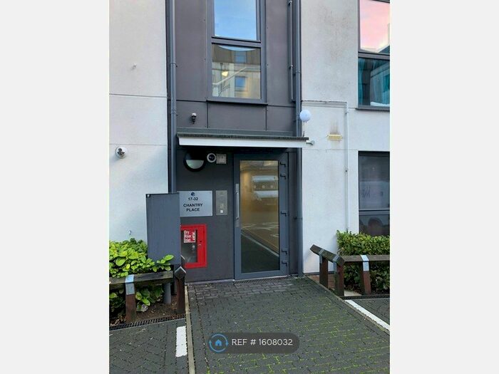 2 Bedroom Flat To Rent In Chantry Place, Canterbury, CT1