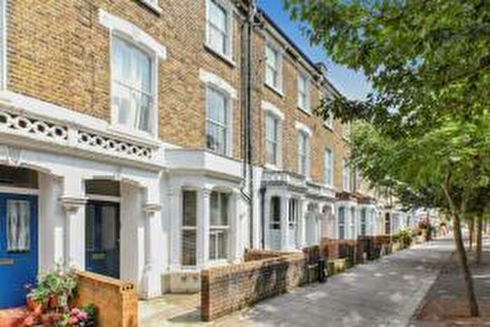 1 Bedroom Flat To Rent In Drayton Park, London, N5