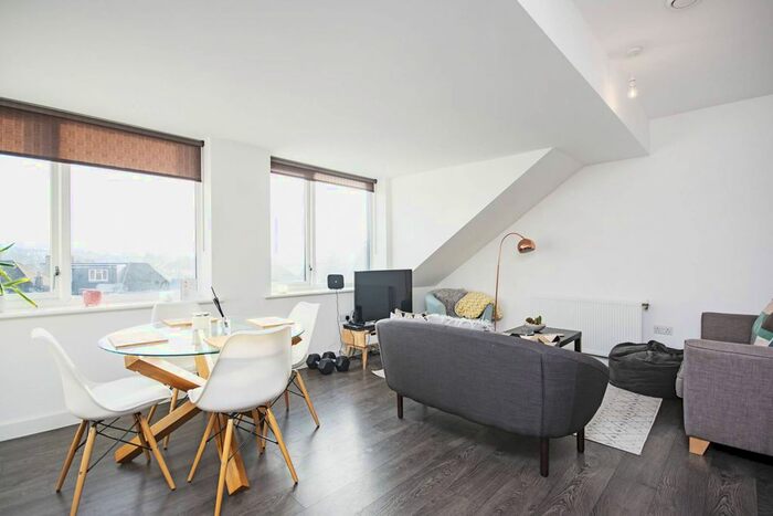 1 Bedroom Flat To Rent In Brent Cross, Brent Cross, London, NW11