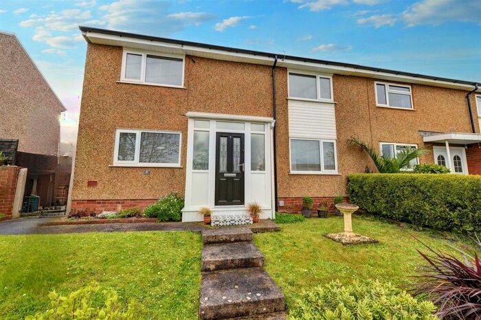 3 Bedroom Terraced House For Sale In Bryn Awelon, Prestatyn, LL19