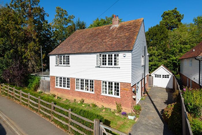 4 Bedroom Detached House For Sale In The Street, Smarden, TN27