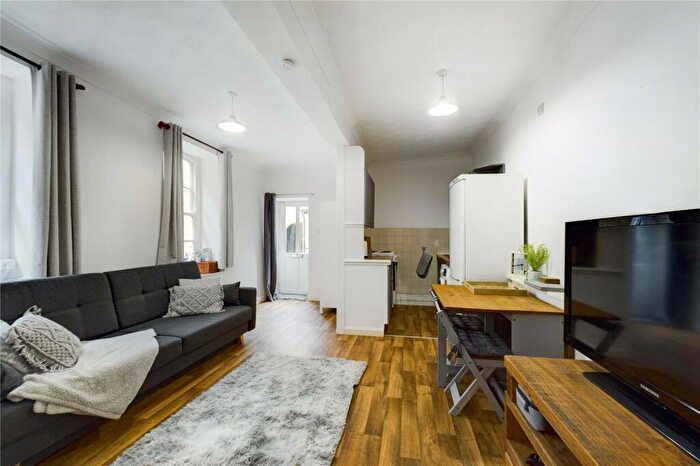 1 Bedroom Apartment To Rent In Bridge Street, St. Ives, Cambridgeshire, PE27