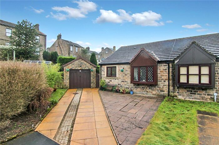 2 Bedroom Bungalow For Sale In Mill Croft, Cowling, BD22