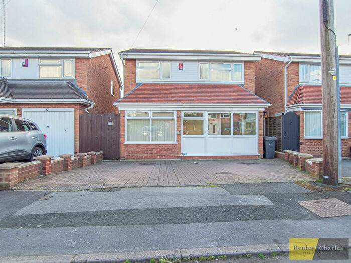 3 Bedroom Detached House To Rent In Greenway, Handsworth Wood, B20