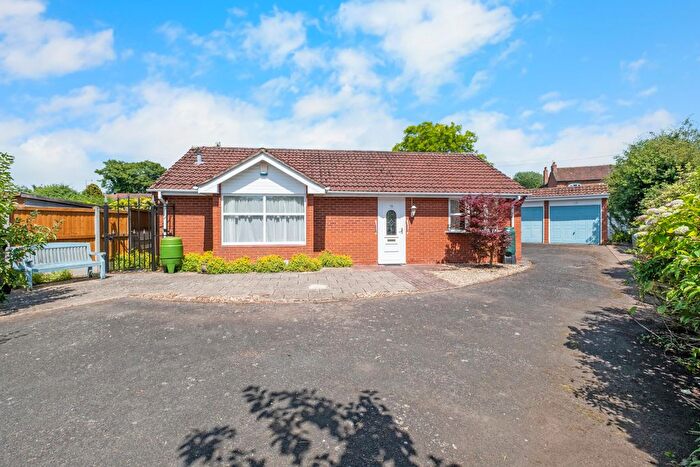 3 Bedroom Detached Bungalow For Sale In Cottage Lane, Marlbrook, Bromsgrove, B60