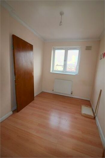 2 Bedroom Flat To Rent In Hobbs Lane, Cheshunt, EN8
