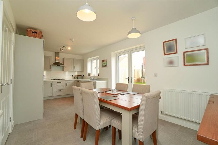 4 Bedroom Detached House For Sale In Partridge Road, Easingwold, York, YO61