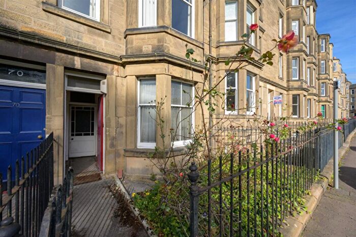 1 Bedroom House For Sale In Harrison Gardens, Edinburgh, EH11