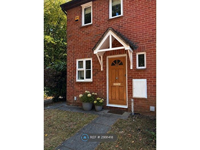 2 Bedroom End Of Terrace House To Rent In Mosbach Gardens, Brentwood, CM13