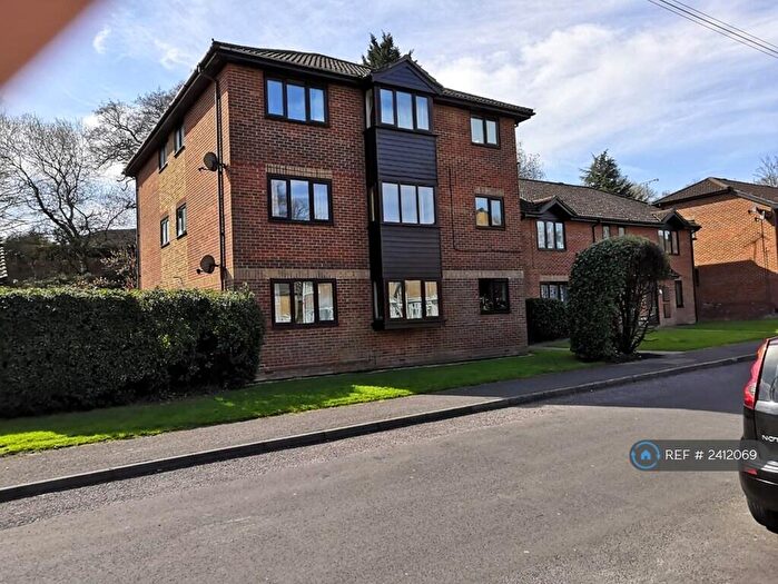 2 Bedroom Flat To Rent In Chandlers Ford, Chandlers Ford, Eastleigh, SO53