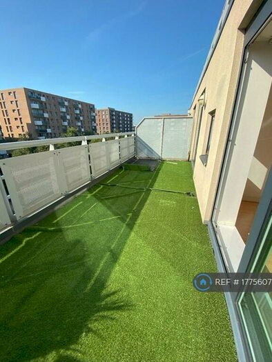 2 Bedroom Flat To Rent In Wards Wharf Approach, London, E16