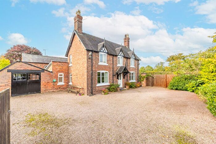 4 Bedroom Detached House For Sale In Alpraham, Tarporley, CW6