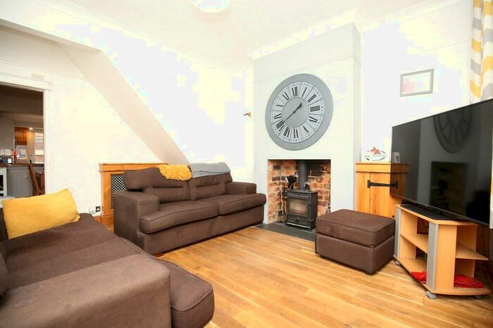 3 Bedroom Terraced House For Sale In Grove Road, Atherstone, Warwickshire, CV9