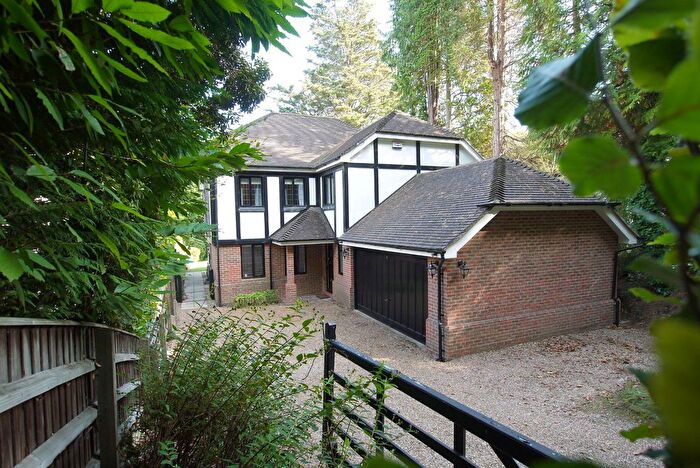 5 Bedroom Detached House For Sale In Weald Road, Sevenoaks, TN13