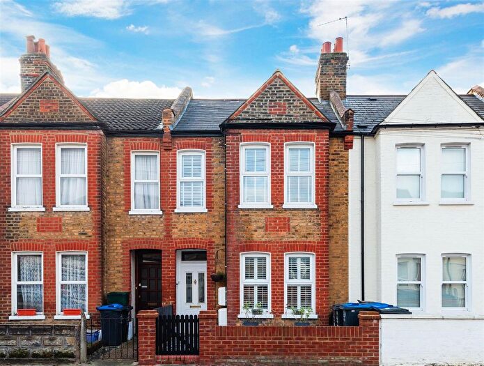 2 Bedroom Flat To Rent In Fortescue Road, Colliers Wood, SW19