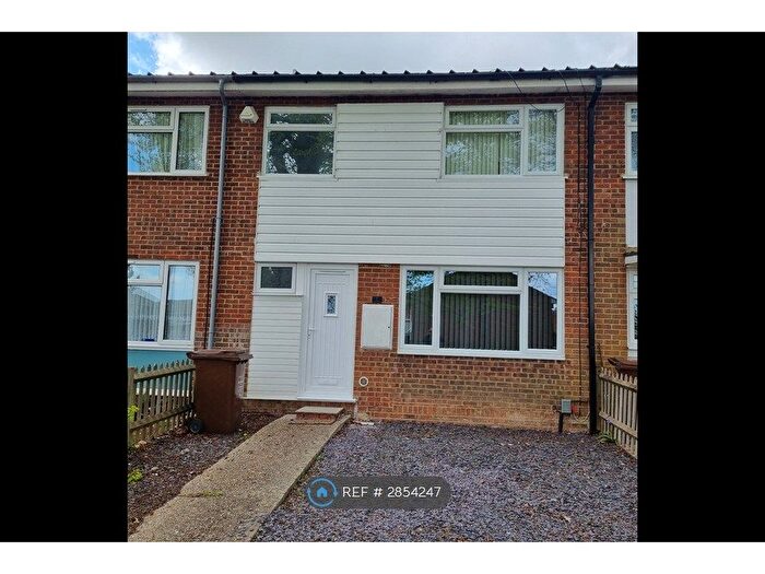3 Bedroom Terraced House To Rent In Avocet Walk, Chatham, ME5