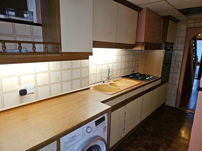 3 Bedroom Terraced House To Rent In Bridport Avenue, Romford, RM7