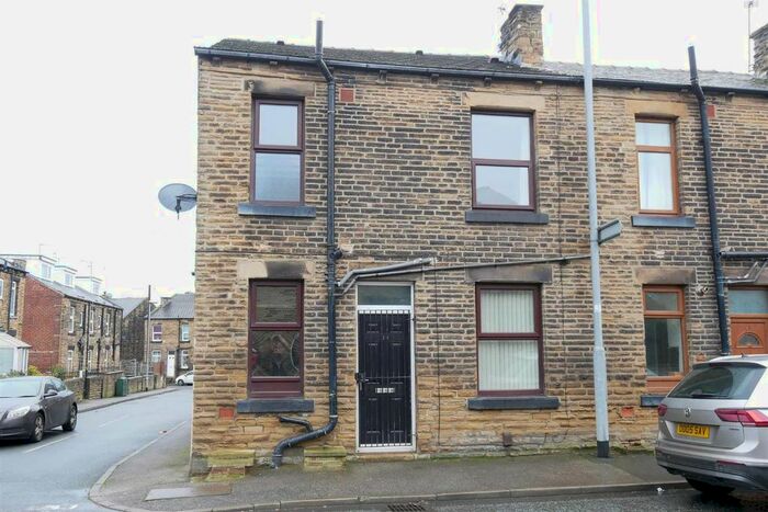 2 Bedroom End Of Terrace House To Rent In Middleton Road, Morley, Leeds, LS27