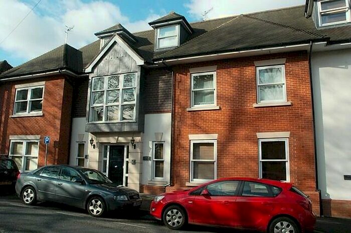 2 Bedroom Apartment To Rent In Bedroom Ground Floor Apartment In Godalming, GU7