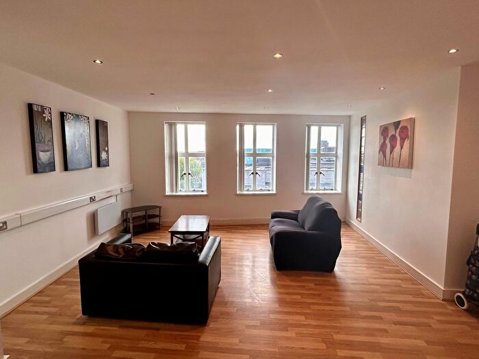 2 Bedroom Flat To Rent In , Castle Street, SA1