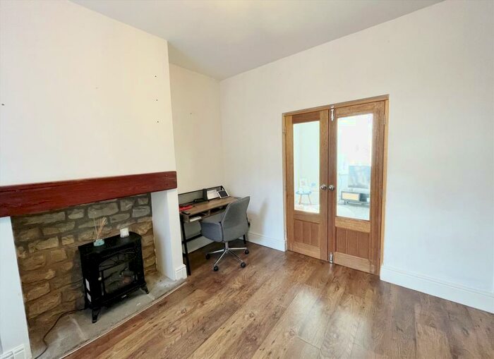 2 Bedroom House To Rent In Derby Road, Lancaster, LA1