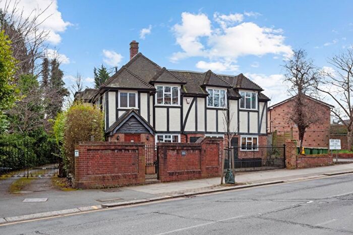 7 Bedroom Detached House To Rent In Parson Street, Hendon, NW4