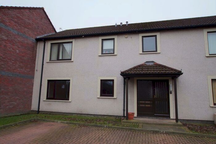 2 Bedroom Flat To Rent In Canal Court, Off Newtown Road, Carlisle, CA2