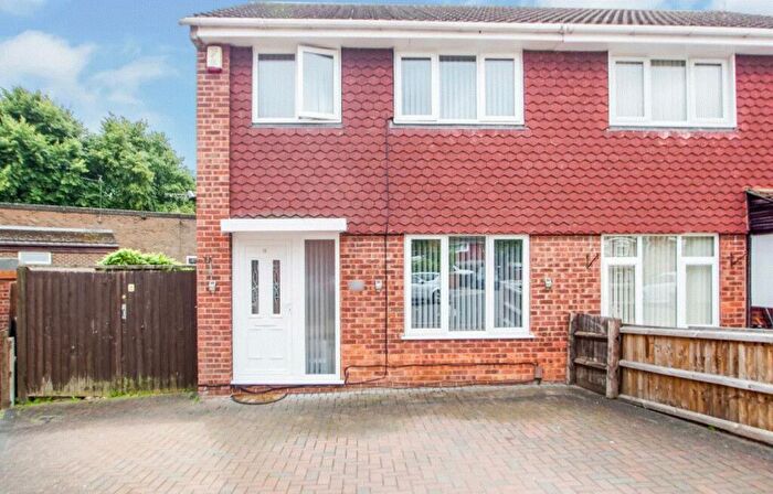 3 Bedroom Semi-Detached House To Rent In Bodmin Drive, NG8