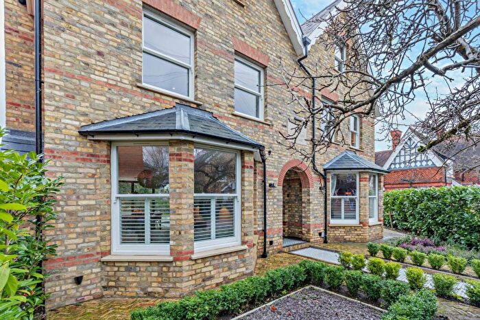 6 Bedroom Detached House For Sale In Montagu Road, Datchet, Slough, Berkshire, SL3