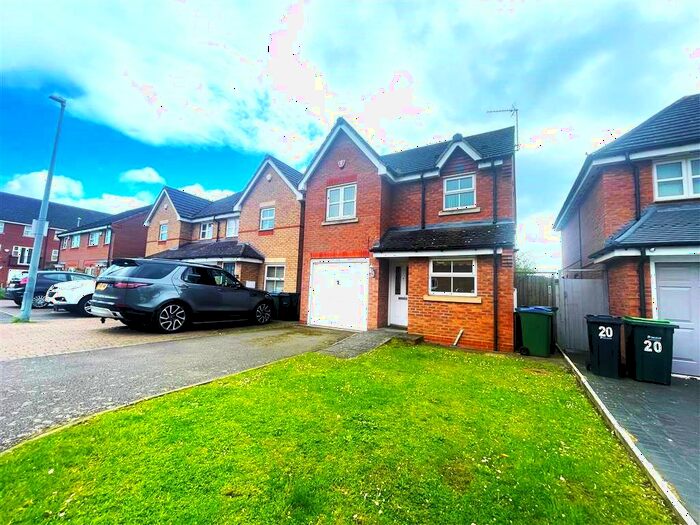 3 Bedroom Detached House To Rent In St. Christopher Drive, Wednesbury, WS10