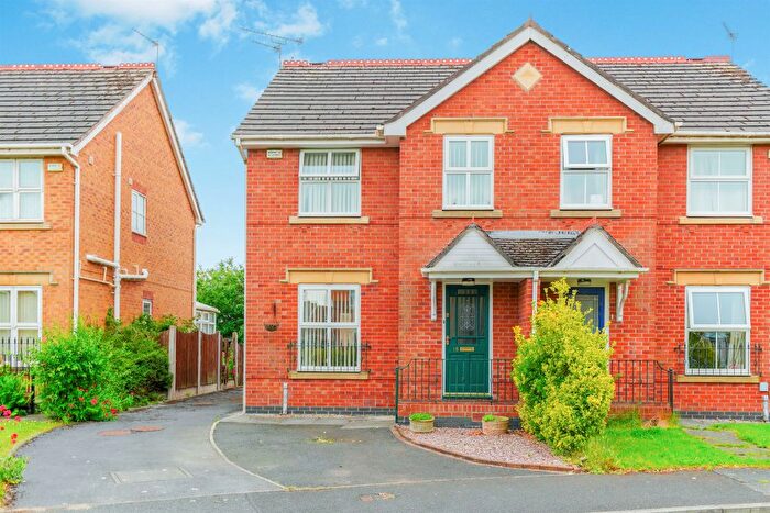 3 Bedroom Semi-Detached House For Sale In Cornflower Way, Wirral, CH46