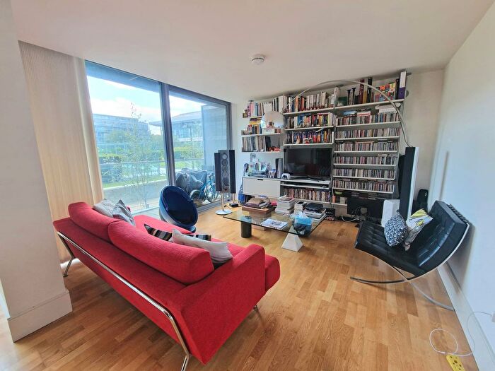 2 Bedroom Flat To Rent In Highbury Stadium Square, London, N5