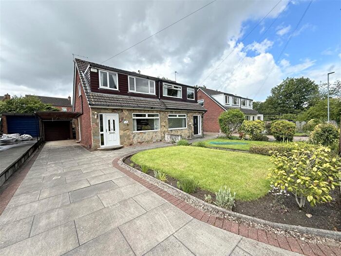 3 Bedroom Semi-Detached House For Sale In Victory Grove, Audenshaw, Manchester, M34