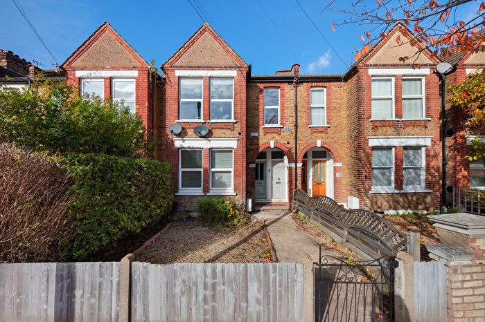 2 Bedroom Maisonette For Sale In Birkbeck Road, Beckenham, BR3