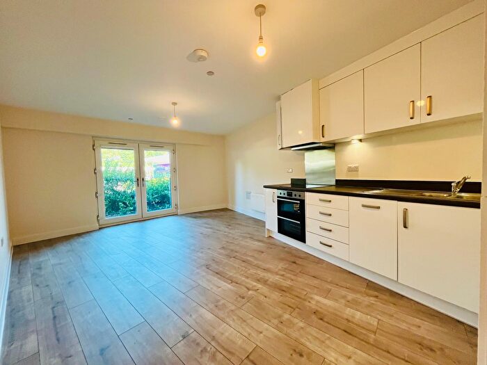 1 Bedroom Flat To Rent In Station Road, Corby, NN17