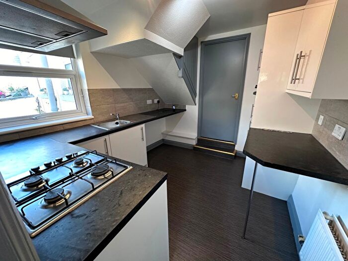 1 Bedroom Maisonette To Rent In Clarence Street, Pontypool, NP4