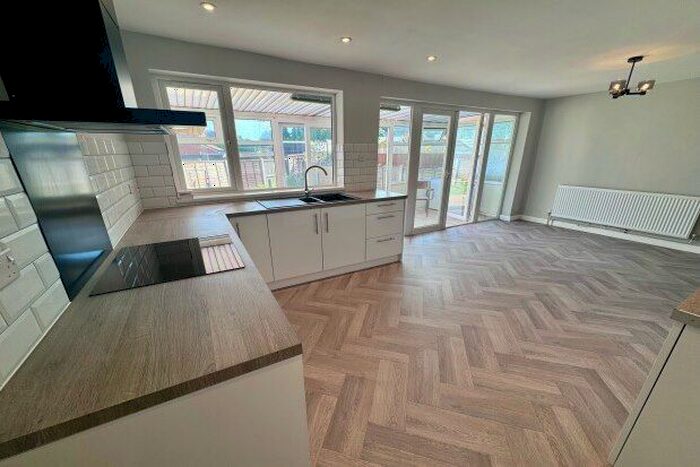 3 Bedroom Property To Rent In Telford Close, Smethwick, B67