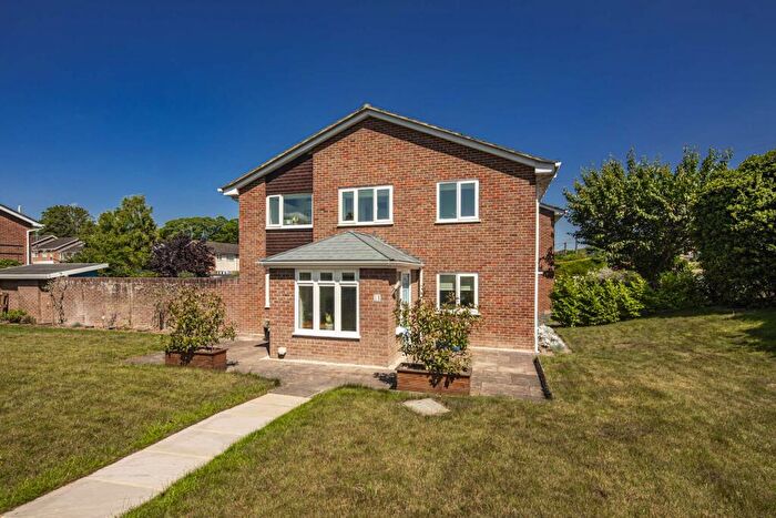 3 Bedroom Semi-Detached House To Rent In Wallingford Road, Goring On Thames, RG8