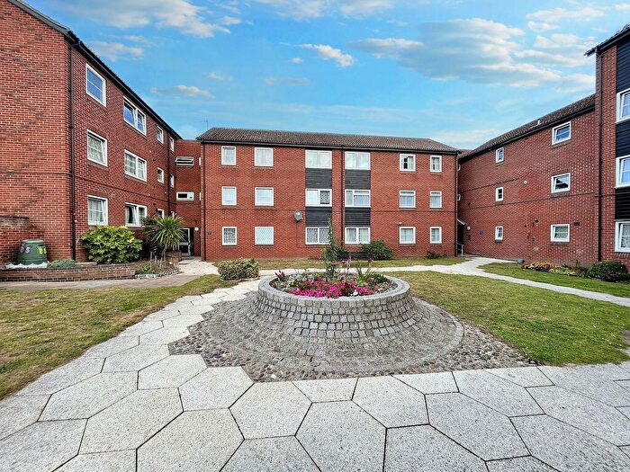 2 Bedroom Flat For Sale In Falcon Court, Great Yarmouth, NR30