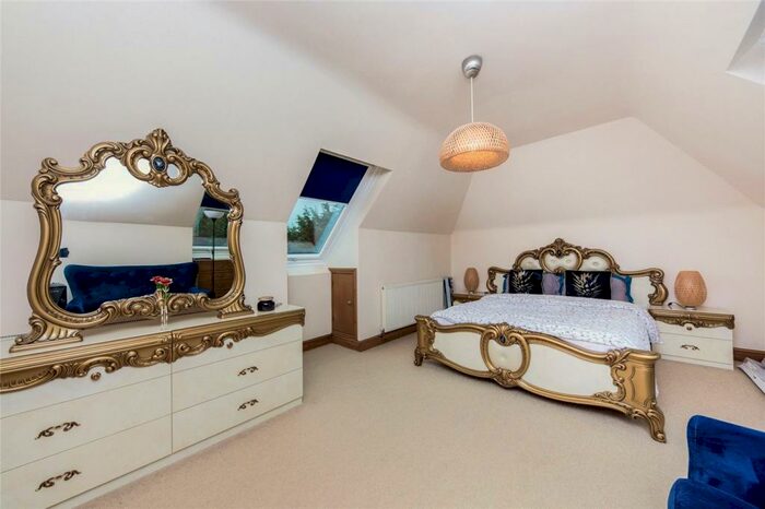 5 Bedroom Detached House To Rent In Lakeview, Ashford Road, Chartham, Kent, CT4