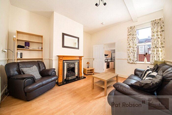 2 Bedroom Apartment To Rent In Trewhitt Road, Heaton, Newcastle Upon Tyne, NE6