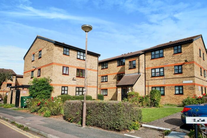 1 Bedroom Flat To Rent In Frances Court, Ghandi Close, Walthamstow, London, E17