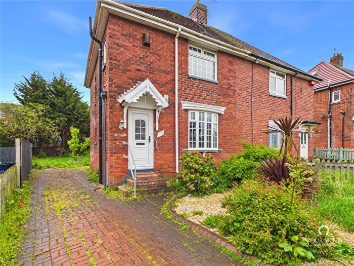 3 Bedroom Semi-Detached House To Rent In Felstead Crescent, Sunderland, Tyne And Wear, SR4