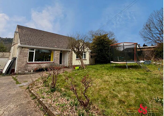 2 Bedroom Detached Bungalow For Sale In Timbers Road, Buckfastleigh, TQ11