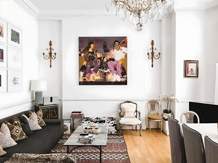 4 Bedroom Flat To Rent In Green Street, Mayfair, London, W1K