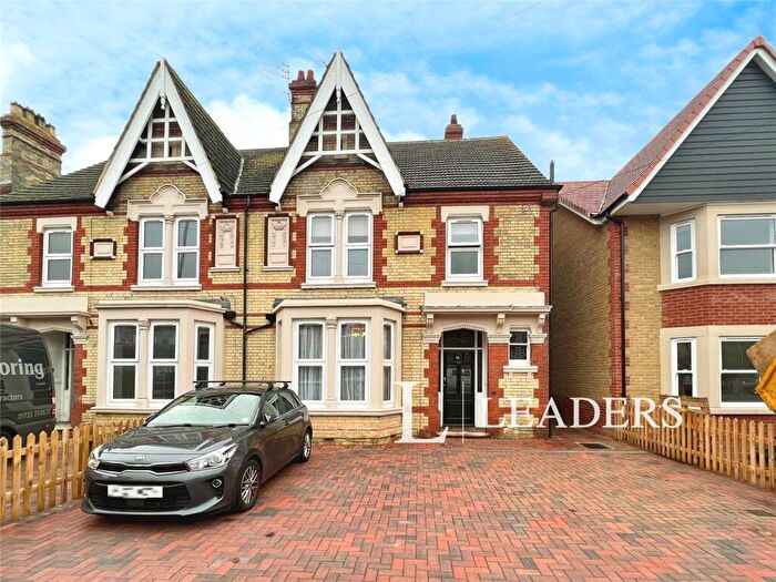 3 Bedroom Semi-Detached House To Rent In Eastfield Road, PE1