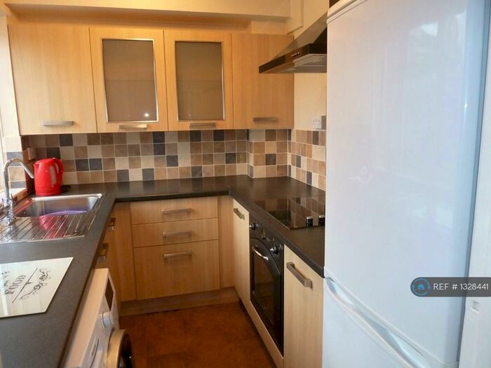 1 Bedroom Maisonette To Rent In Holtye Road, East Grinstead, RH19