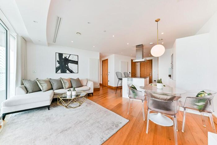 2 Bedroom Apartment To Rent In Arena Tower, Canary Wharf, London, E14