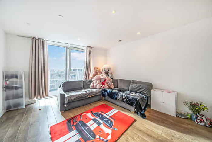 2 Bedroom Flat For Sale In Oculus House, Barking, London, IG11